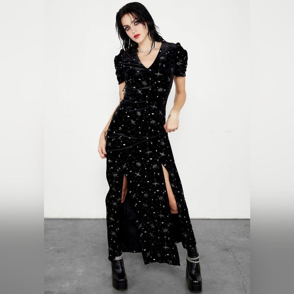 ***NEW*** Veniri Gown - Size UK 14 - Size US 10 - Disturbia